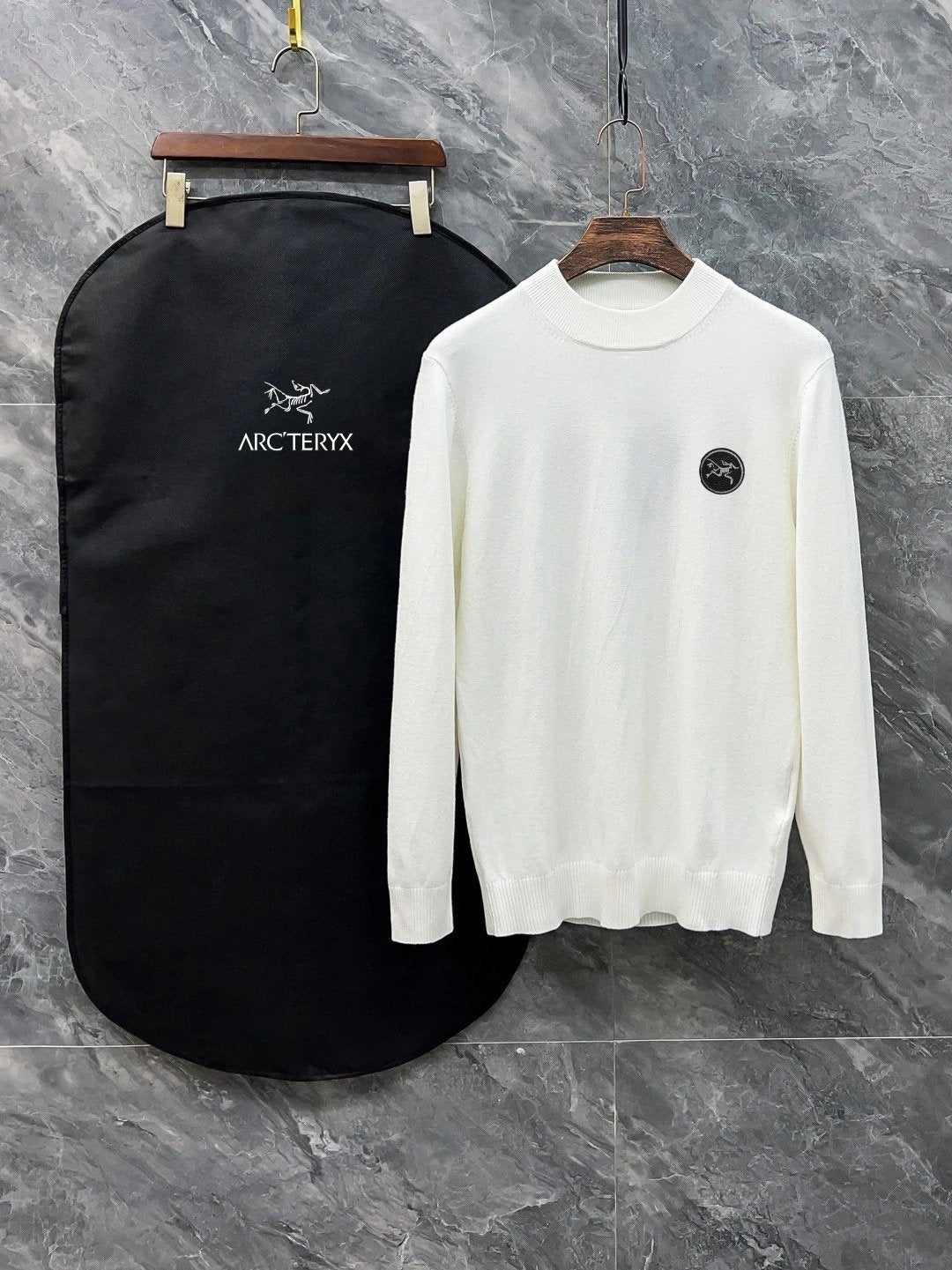 Arc'teryx Sweater Classic Logo Logo Half Turtleneck Sweater Unisex