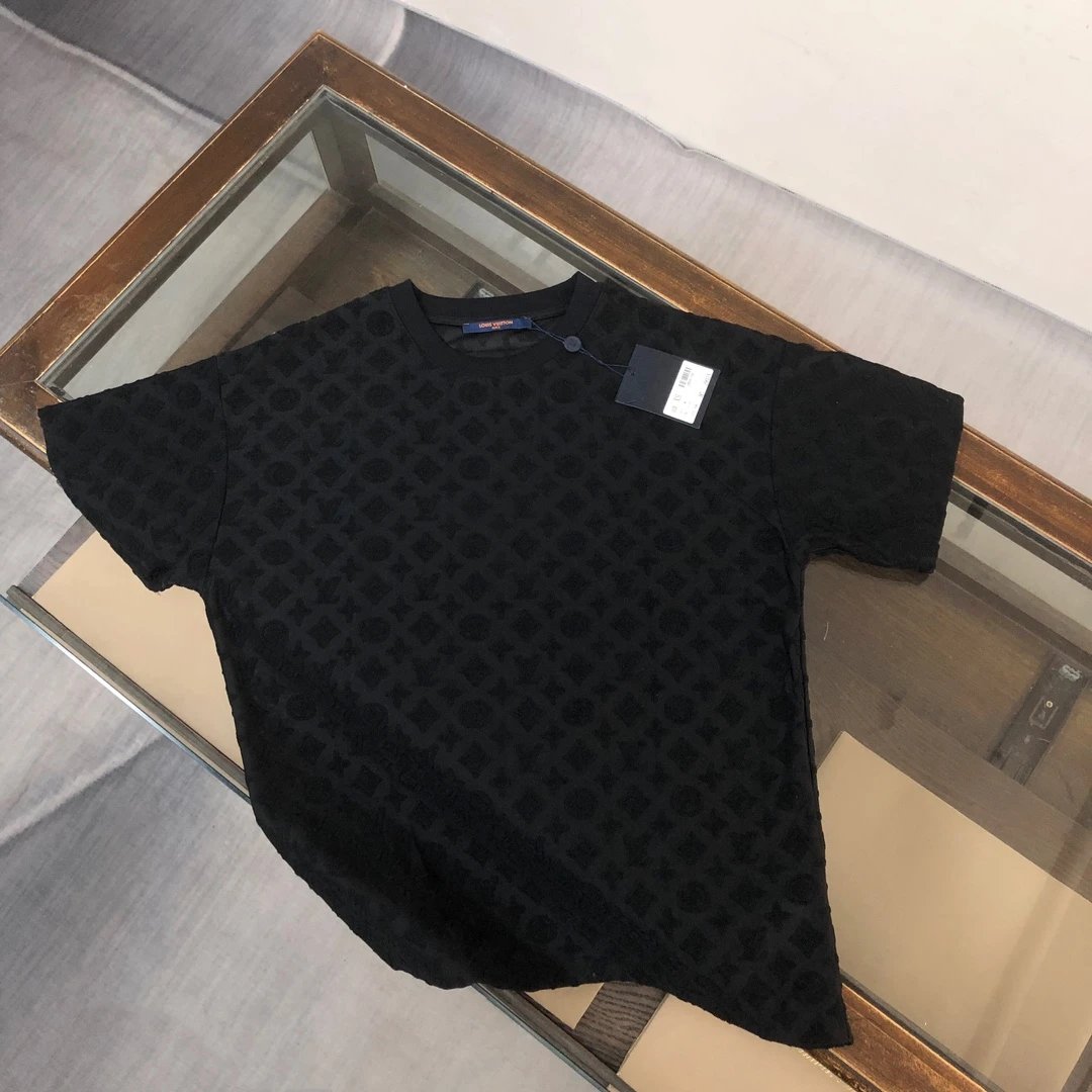 Louis Vuitton LV T-shirt Fully covered3D Textured Jacquard Fleece logo round Neck Short Sleeve25ss New Pure Cotton Unisex Style T T-shirt OS Loose Fit Base Shirt Half Sleeve T-Shirt Top Half Sleeve