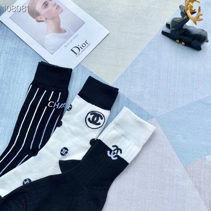 Chanel Sock【Three Pairs Per Box】High Version Same Product on Official Website Popular Heavy Industry Decoration Tube Socks High Version～