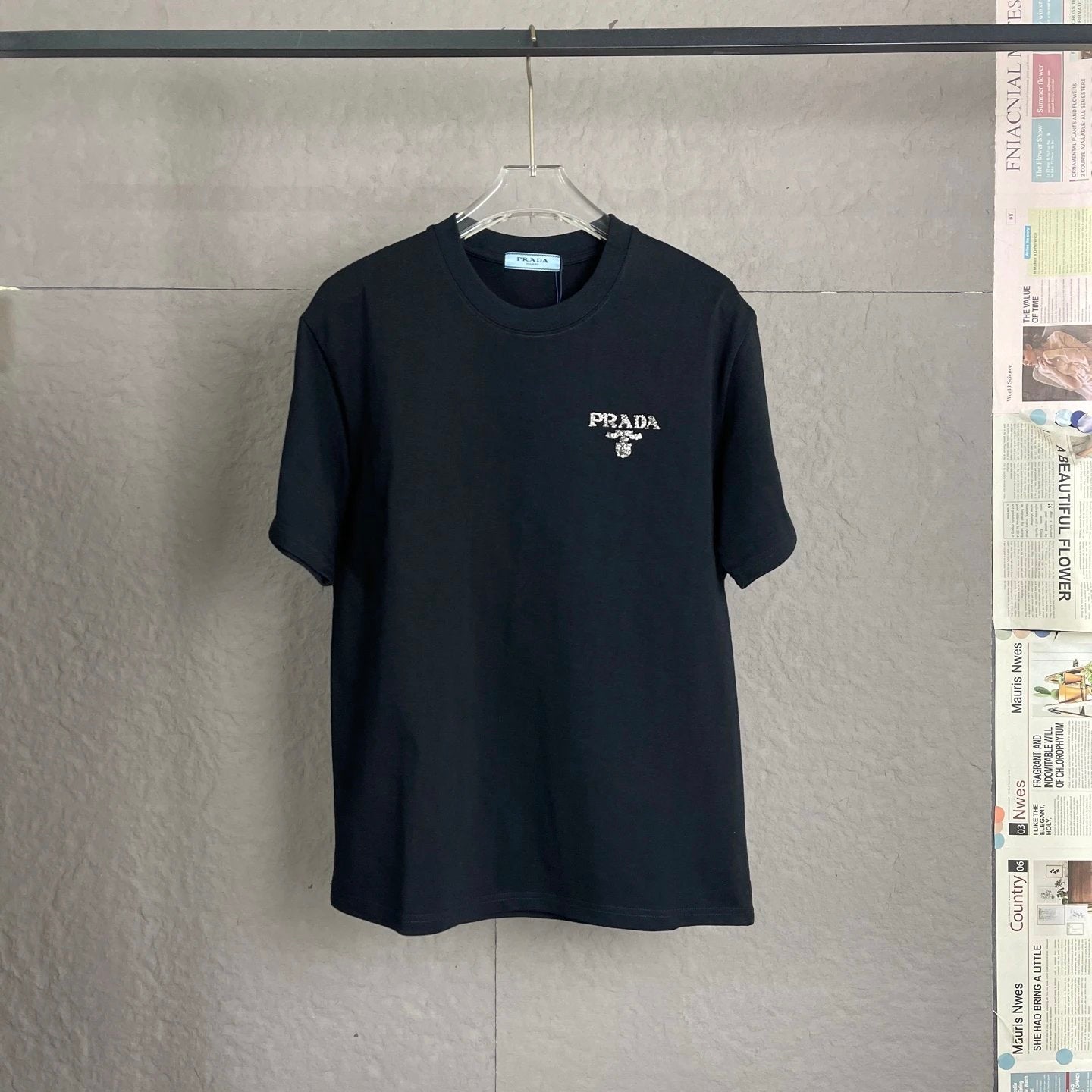 PRADA T-shirt Letter Rhinestone Embellishment on the Chest logo round Neck Short Sleeve25ss New Pure Cotton Unisex Style T T-shirt OS Loose Fit Base Shirt Half Sleeve T-Shirt Top Half Sleeve
