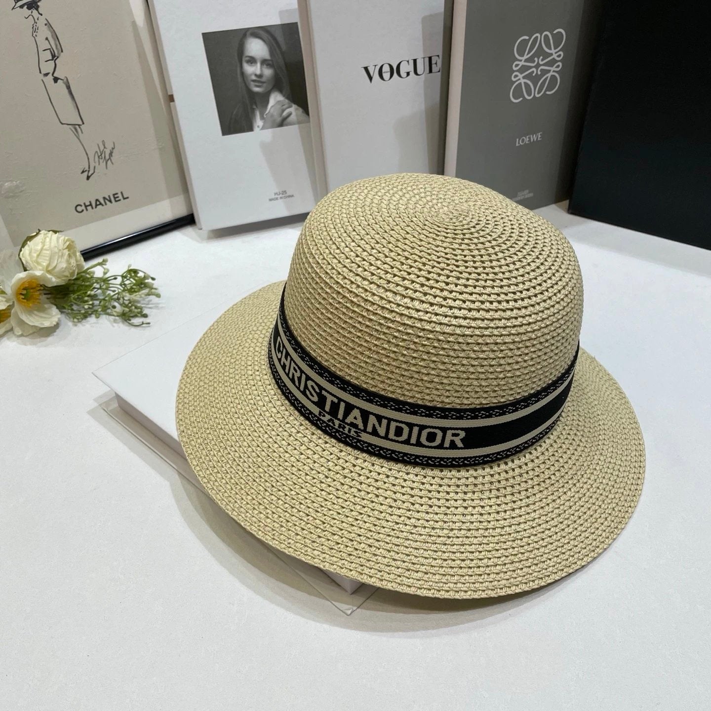 Dior Hat Letter Logo logo Fisherman Hat Straw Hat Casual Sun Protection Outdoor Versatile UV Protection Plain Face Covering Sun Hat Flat Top Bucket Hat