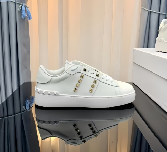 Valentino Shoes 2024Four Seasons Classic All-Match Fashion Sneakers Couple Casual Sports Skate Shoes-CY