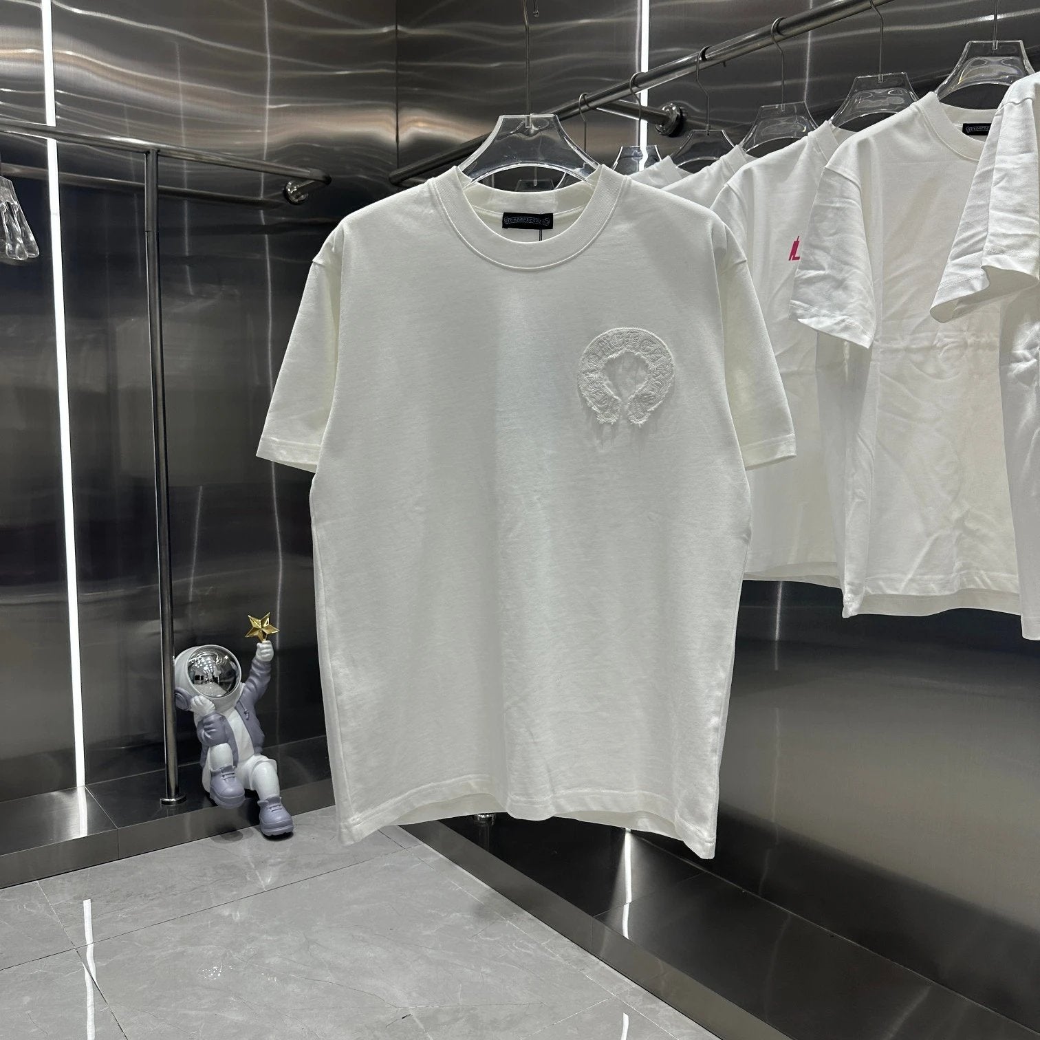 Chrome Hearts T-shirt Laser Embroidered Patch logo round Neck Short Sleeve25ss New Pure Cotton Unisex Style T T-shirt OS Loose Fit Base Shirt Top Half Sleeve T-Shirt