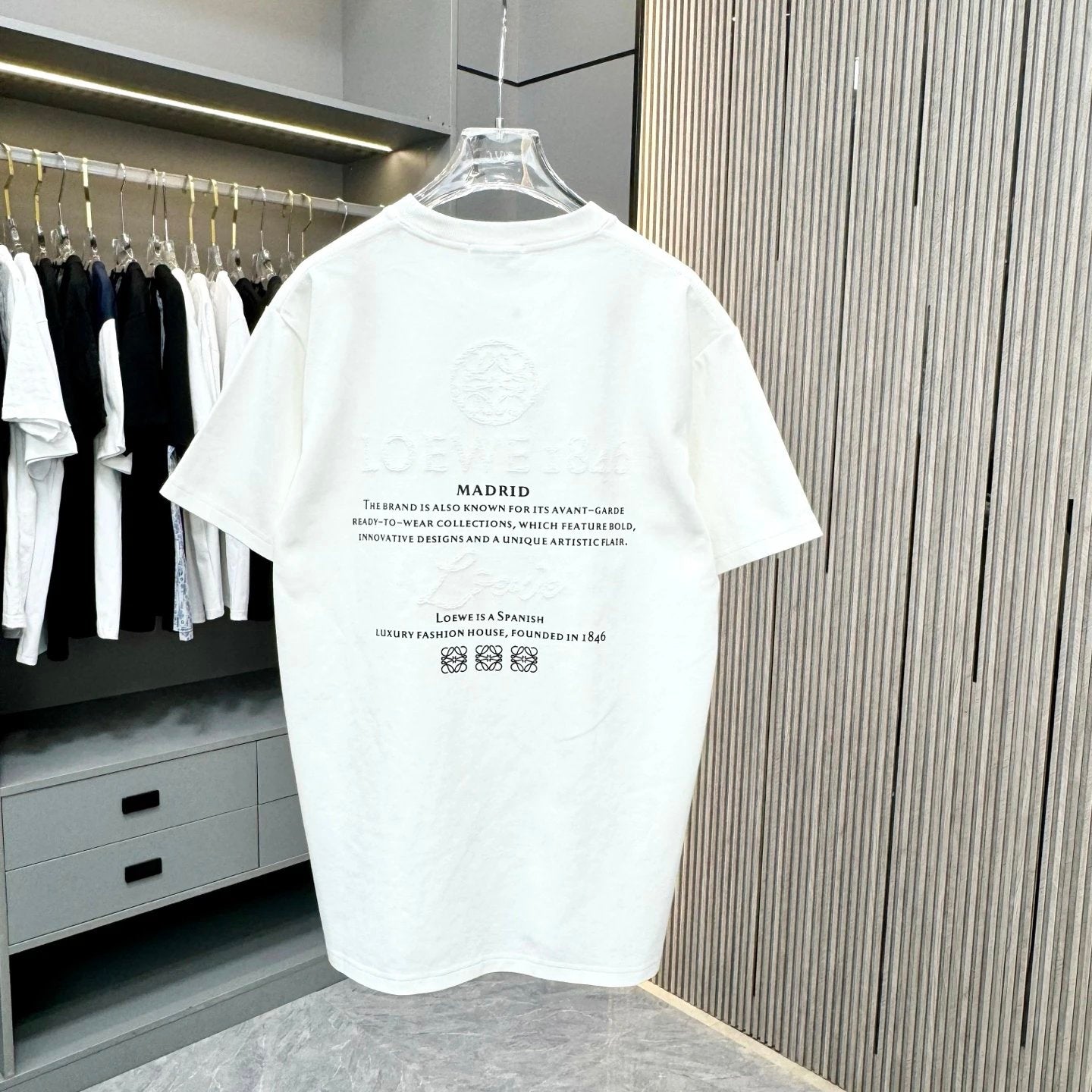 LOEWE T-shirt Back Heat Transfer Film Embossed logo round Neck Short Sleeve25ss New pure cotton T Unisex T-Shirt OS Loose Fit Base Shirt Top Half Sleeve T-Shirt