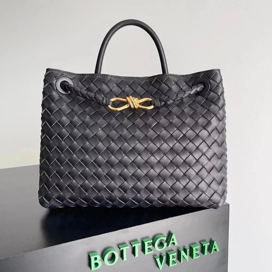 Bottega Veneta Women's Bag Top version 【Level Surrogate Shopping】Home New andiamo Handbag Woven Bag Horoscope Buckle Briefcase Large45cm Shopping Bag Tote Bag tote Bag Handbag Shoulder Crossbody Bag24New Women's Bag New Color Idle Style Square Pocket Bag