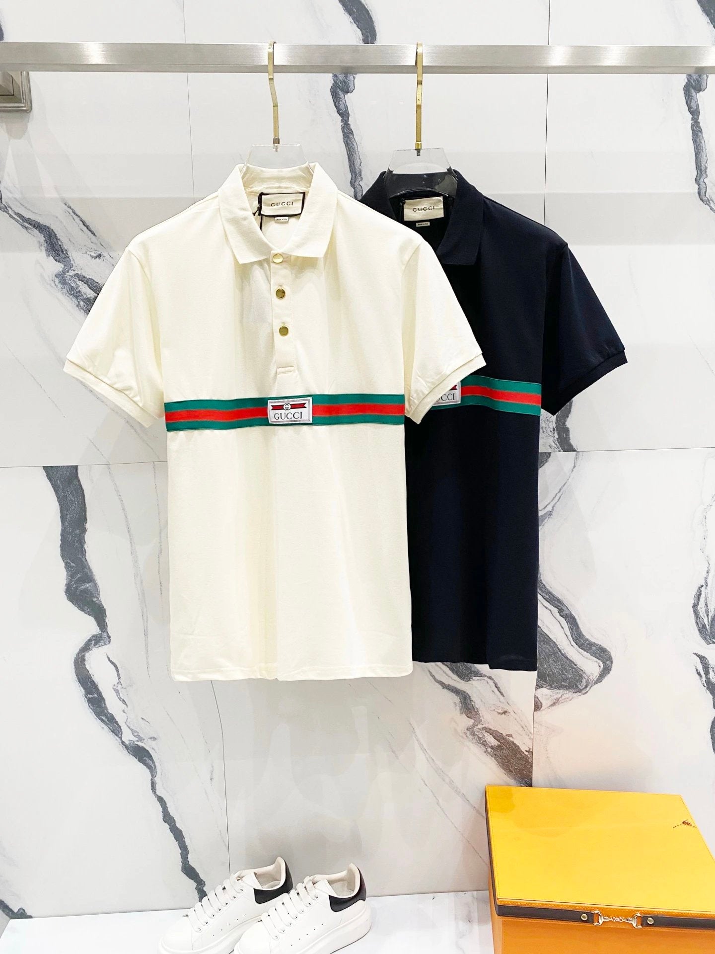 Gucci T-shirt Red and Green Waist Belt Letters on the Chest logo Label POLO Shirt Lapel Short Sleeve25ss New Unisex Style OS Loose T Summer Half Sleeve Business Shirt Plus Size T-Shirt