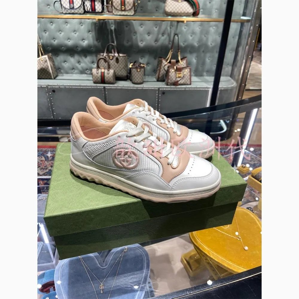 Gucci Shoes New Embroidered Distressed Lace-up Sneakers Men and Women Same Casual Sneaker