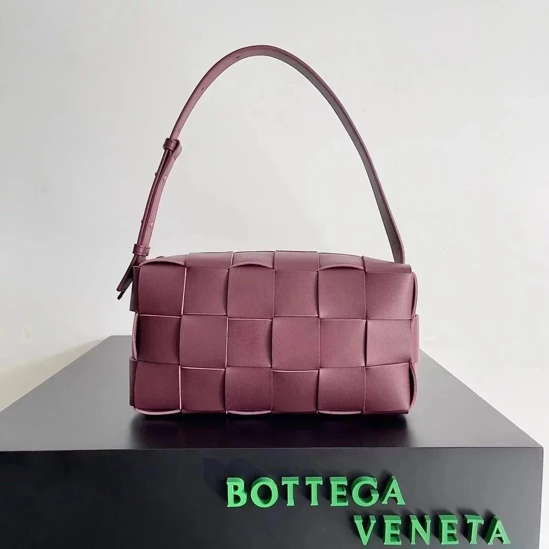 Bottega Veneta Women's Bag Top version Original Genuine Goods Leather Yang Mi Brick Underarm bag2022New Original Surrogate Shopping-Grade Large Plaid Woven Soft Lambskin Shoulder Bag Underarm Bag BRICKCASSETTE Underarm Bag Handbag Women's Bag