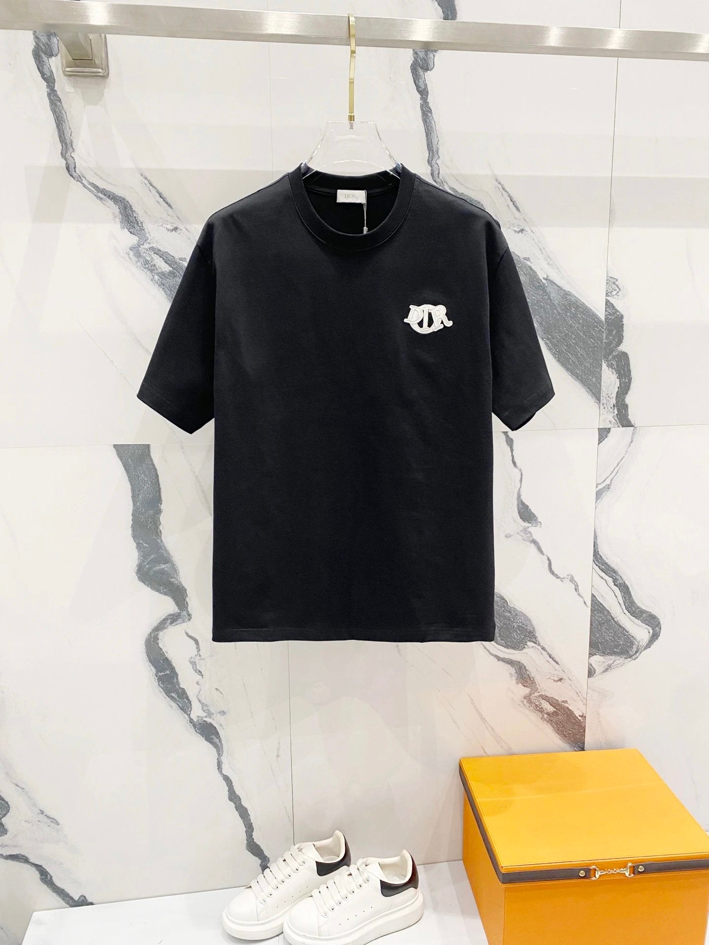 Dior T-shirt 3D Embroidered Letter on Chest logo round Neck Short Sleeve25ss New Pure Cotton Unisex Style T T-shirt OS Loose Fit Base Shirt Top Half Sleeve T-Shirt