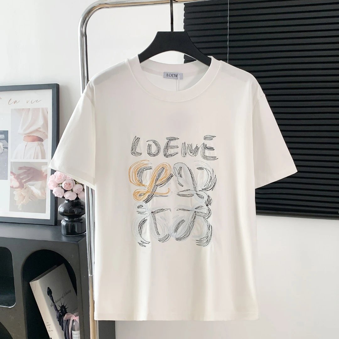 LOEWE T-shirt Chest Letter Pattern Embroidery logo round Neck Short Sleeve25ss New pure cotton T Unisex T-Shirt OS Drop Shoulder Loose Fit Base Shirt Top T-Shirt Short Sleeve