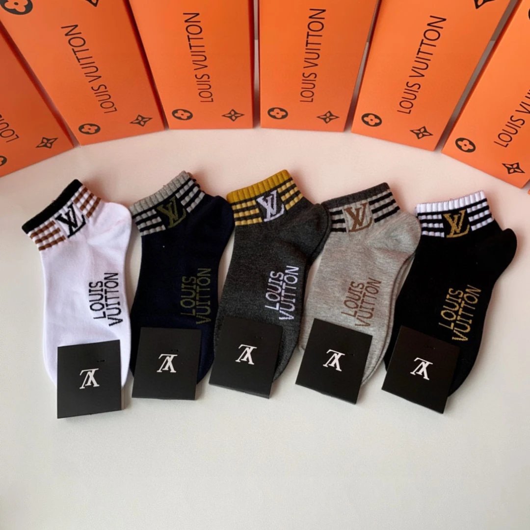 Louis Vuitton LV Sock 【Five Pairs Per Box】Classic Letters logo Pure Cotton Mid-Short Pile Socks Breathable Fashion25ss New Short Cotton Socks Spring Summer Autumn Thin Business Deodorant Sweat-Absorbing Sports Casual Versatile