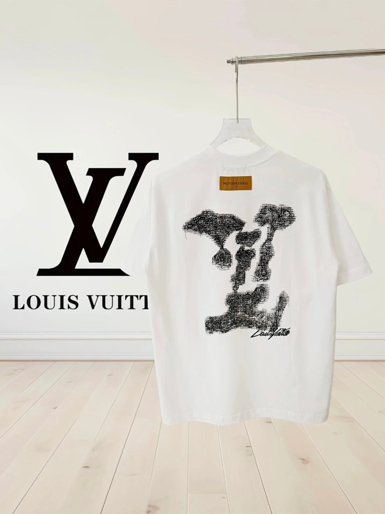 Louis Vuitton LV T-shirt Front and Back Printed Embroidered Round Neck Short Sleeve25ss New Pure Cotton Unisex Style T Casual T-Shirt Base Layer Shirt OS Loose design
