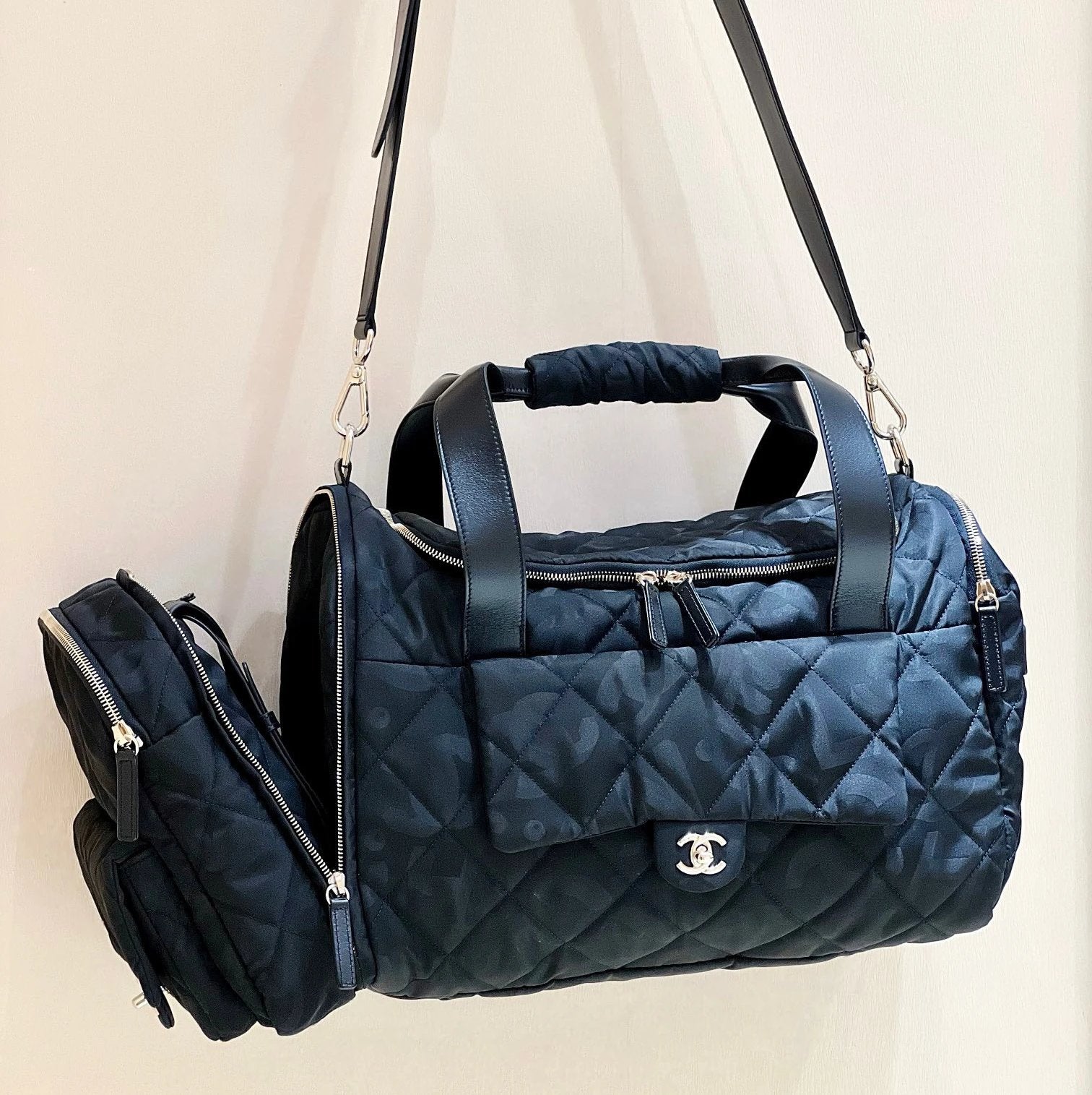 Chanel Women's Bag Top version 【Original Leather**Version】Autumn and Winter New Products coconeige Ski Bag Two-in-One Travel Bag Backpack Women's Travel Bag Business Traveling Luggage Bag Small Backpack Portable Large Capacity Bag Men's and Women's Bags B