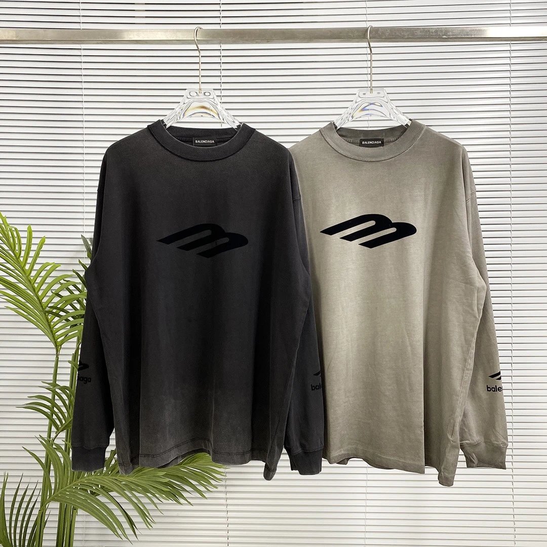 Balenciaga Hoodie Distressed Long Sleeves T Sweatshirt Crew Neck Long Sleeve Base Shirt Jacket Top Fashion Unisex Sports Casual Loose Fit Versatile Autumn Winter New Arrival