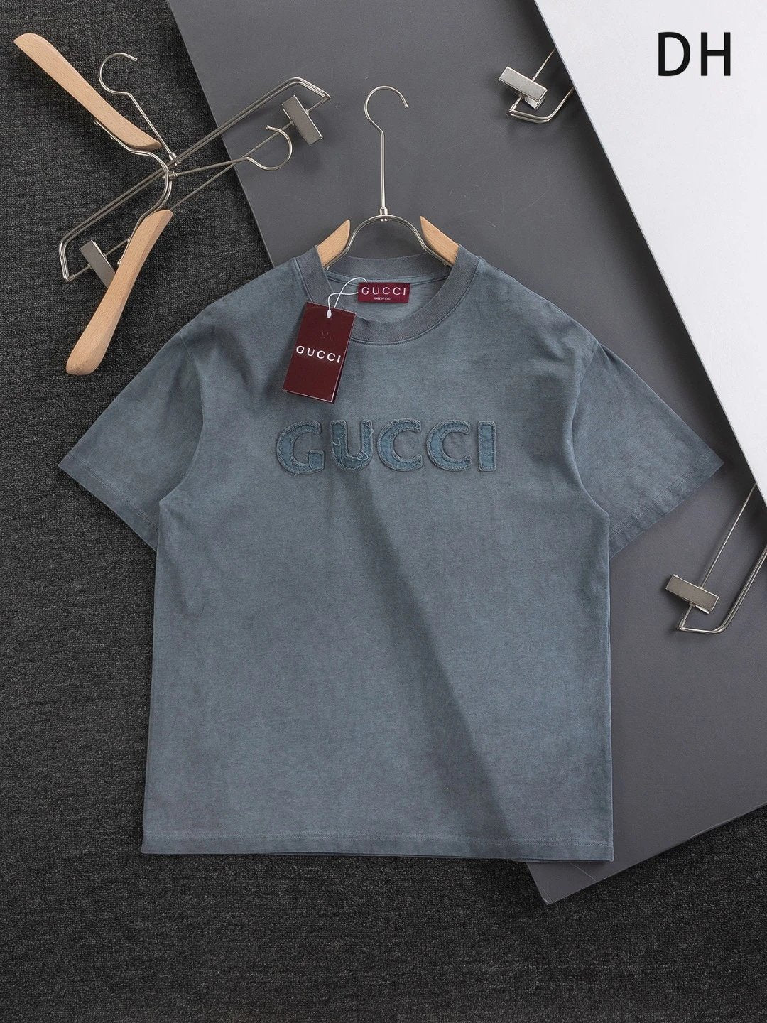 Gucci T-shirt Chest Letter Patch Embroidery logo round Neck Short Sleeve25ss New pure cotton T Unisex T-Shirt OS Loose Fit Base Shirt Top Half Sleeve T-Shirt