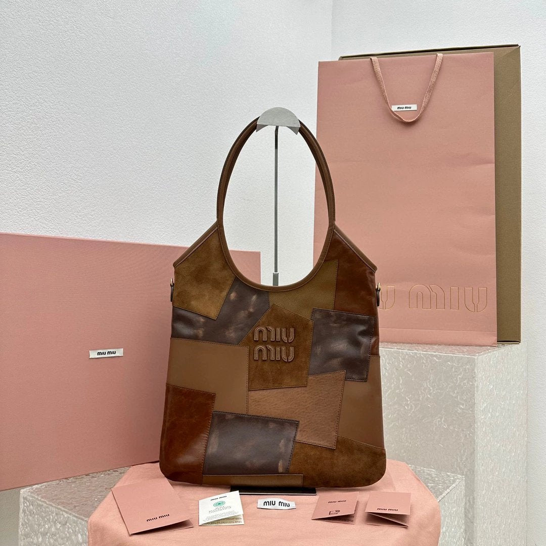 Miu Miu Bag Top version 【Super Original Leather】24ss Show Style Leather Patchwork Briefcase Patch Portable Travel Bag Men's and Women's Bags5BB117Stitching Patch Briefcase Men's Handbag New Isidan Limited Leather Patchwork Tote Bag Patch Tote Bag Backpack