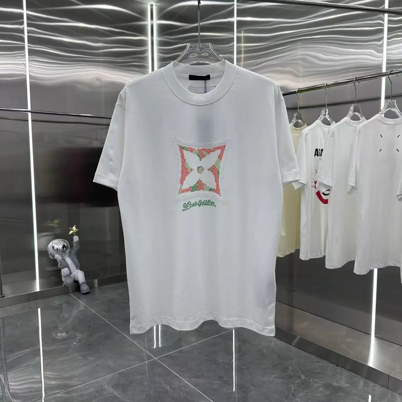 Louis Vuitton LV T-shirt Front Rhinestone Floral Print logo round Neck Short Sleeve25ss New Pure Cotton Unisex Style T Casual T-Shirt Base Layer Shirt OS Loose Fit Half Sleeve Top Plus Size