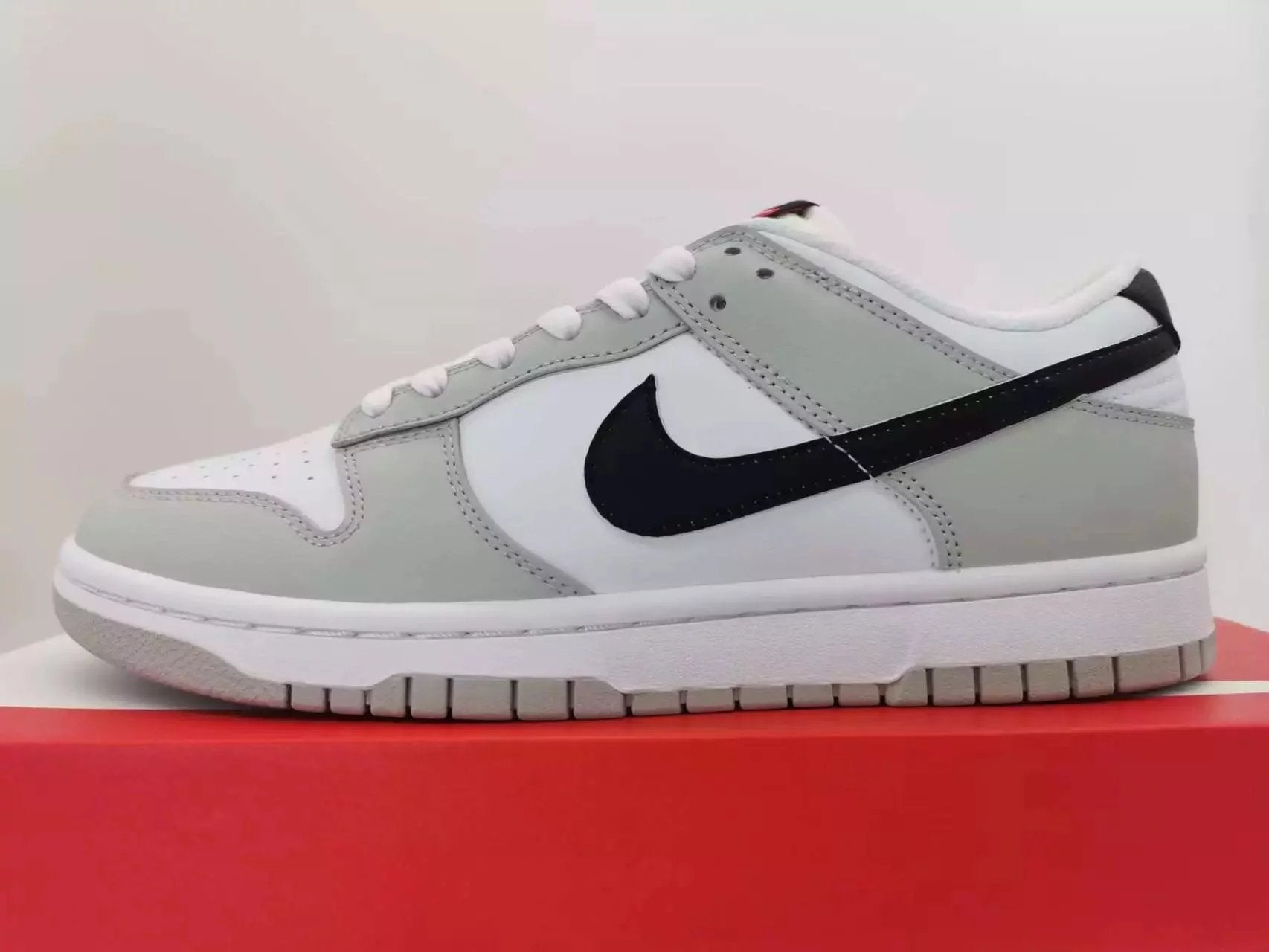 Nike Dunk Low shoes