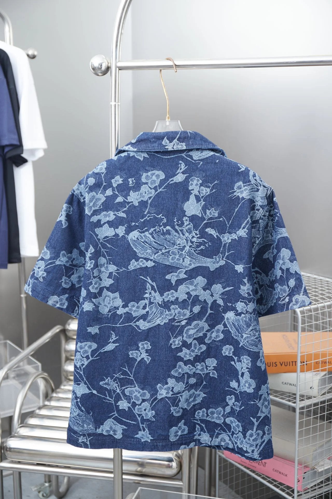 Louis Vuitton LV Shirt Allover Jacquard logo Shijia Turn-down Collar Short Sleeve Shirt Unisex Versatile Business Casual Slim Fit Jacket