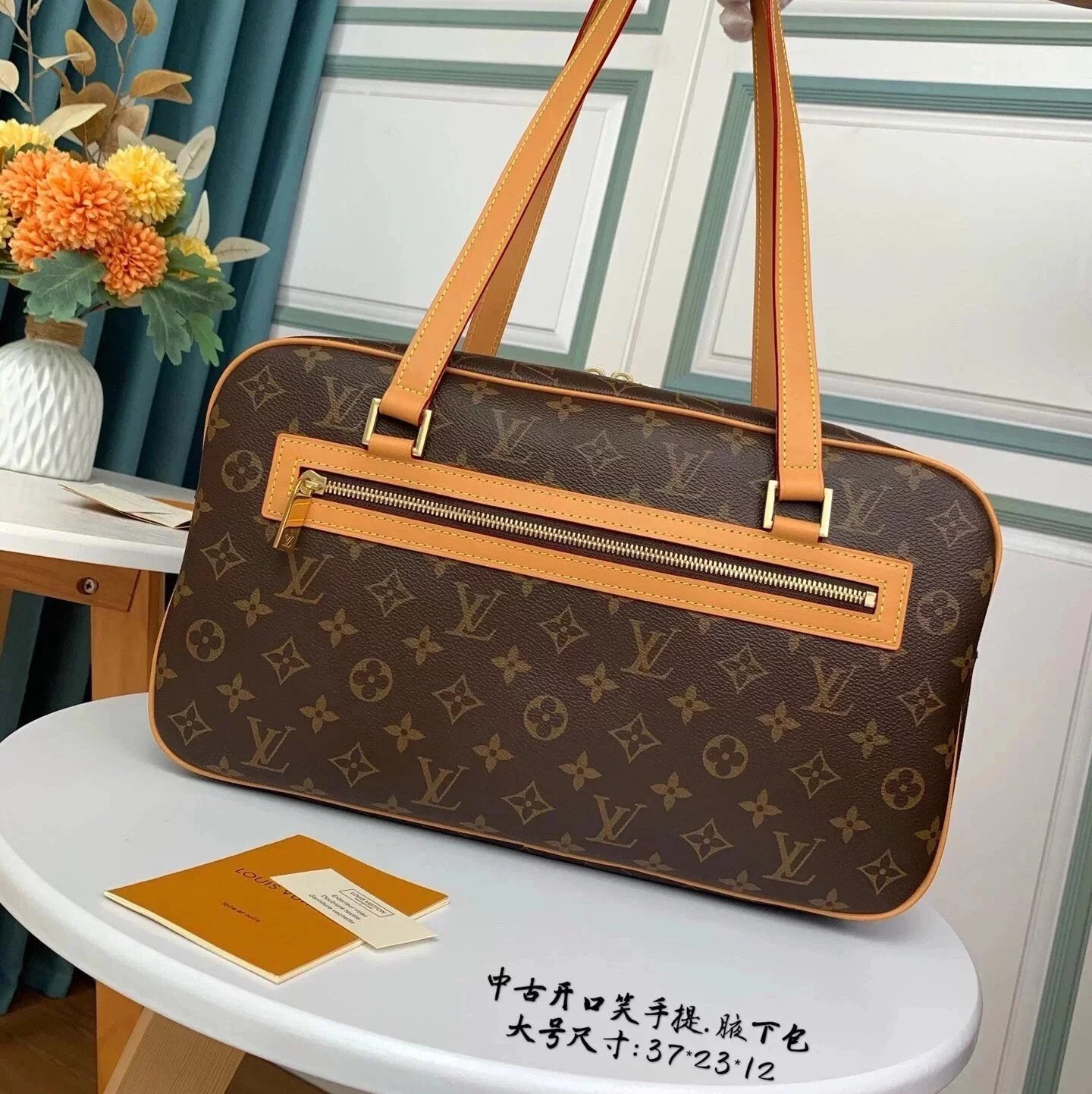 Louis Vuitton LV Women's Bag Top version Women's Classic Mid-Ancient Jack Purcell Box Bag Medium Portable Shoulder Underarm Bag Smiling Face Bag Camera Bag M51182M51183M51181
