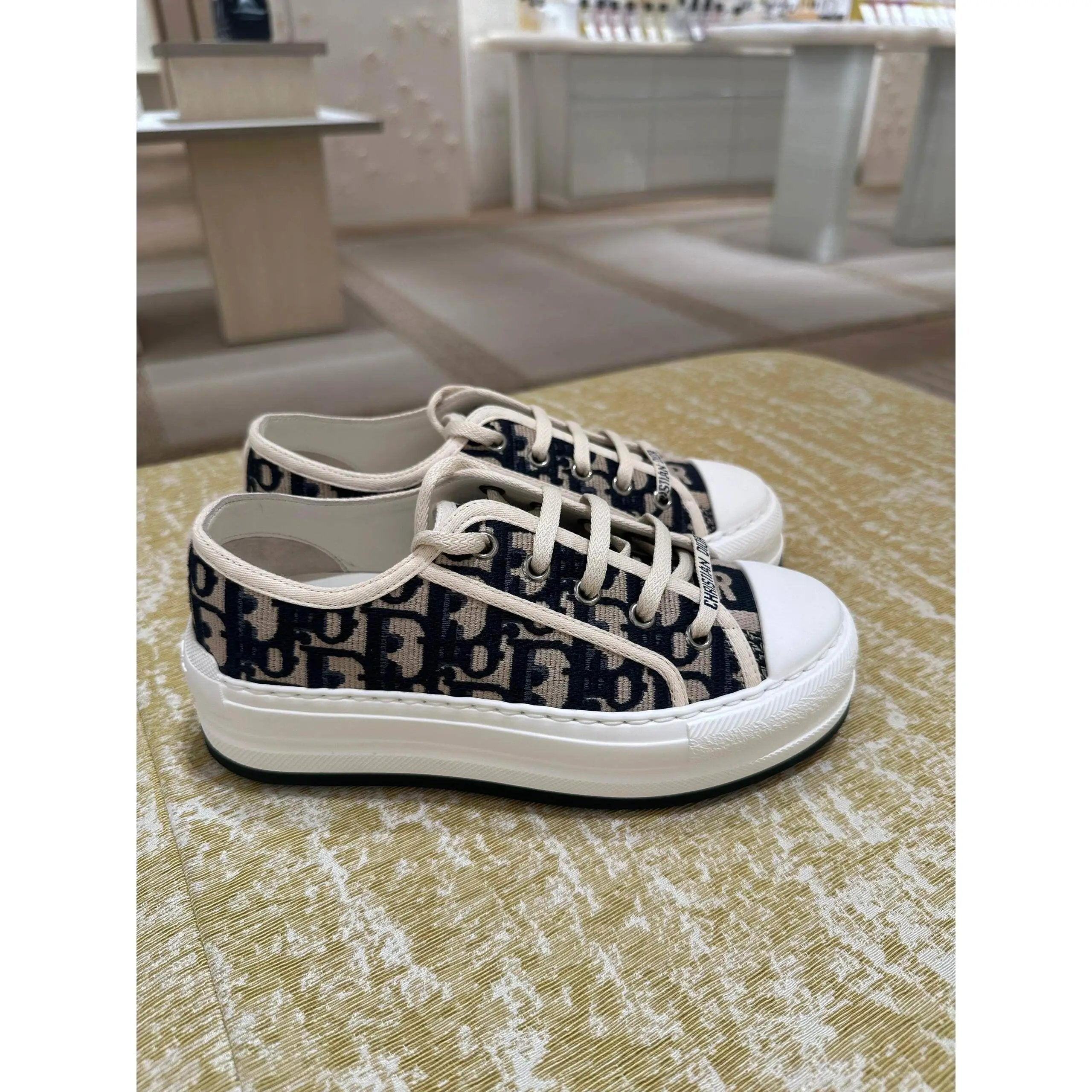 Dior Shoes Women's Casual Sneakers Embroidered Letters logo Low-Top Lace-up Platform Canvas Shoes