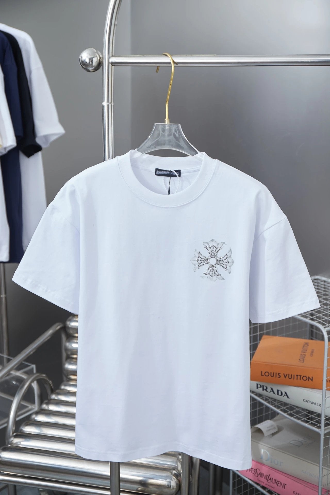 Chrome Hearts T-shirt 25SS Early Spring New Style Horseshoe Print Rhinestone Short Sleeve Round Neck Pure Cotton Unisex T T-shirt OS Loose Fit Base Shirt Short Sleeve Top T-Shirt