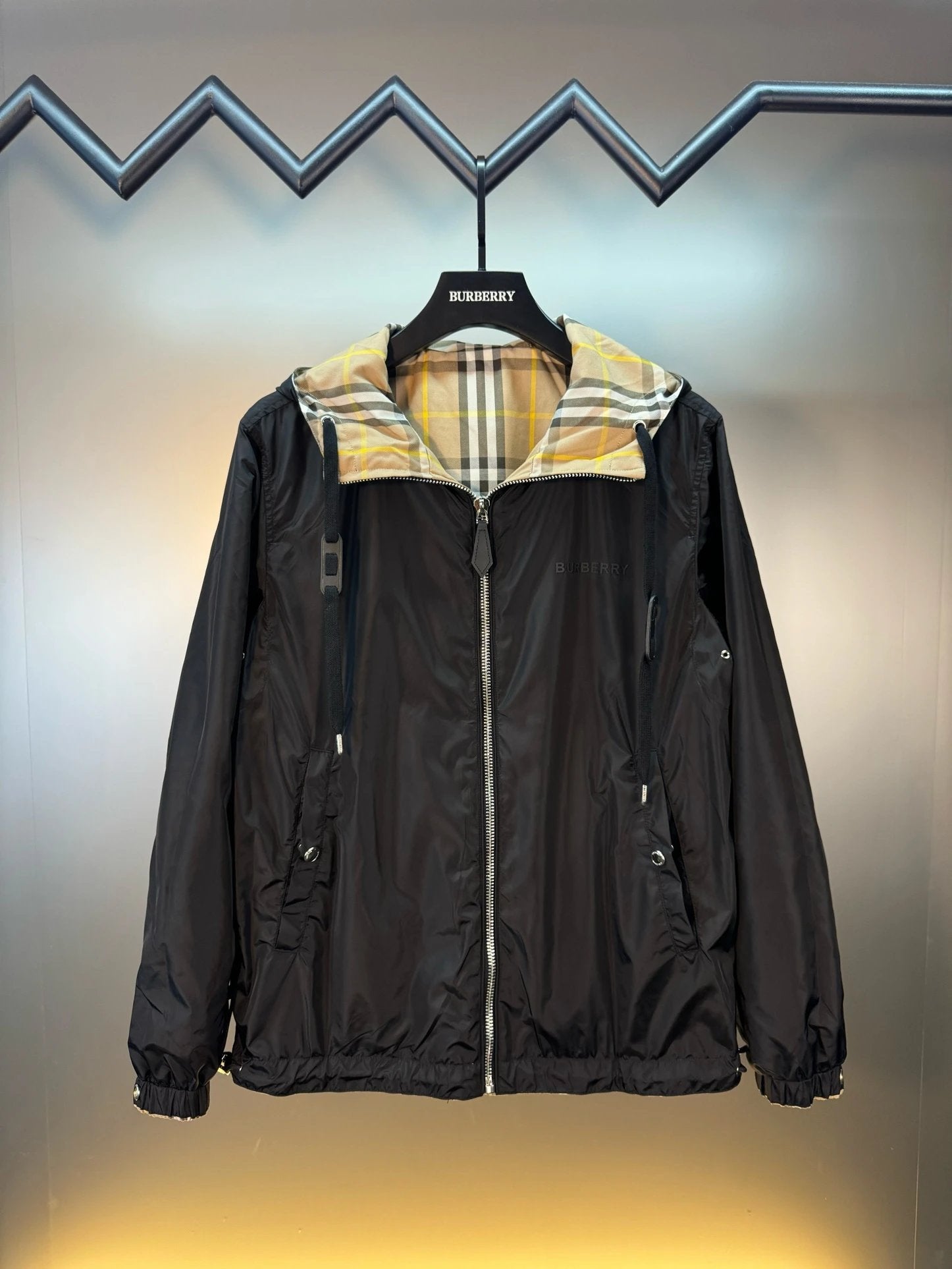 Burberry Jackets Classic Large Plaid Reversible Hooded Jacket for Men and Women, Outdoor Sports Casual Loose Fit Versatile