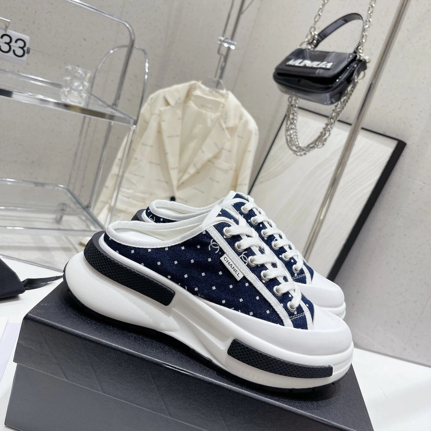 Chanel Shoes High Quality Latest Platform Biscuit Half Slippers Currently Super Popular Biscuit Shape Shoes，Special Shape，Very Recognizable，Slimming longer leg，Absolute Strength，Very Comfortable to Wear，Gao Yan