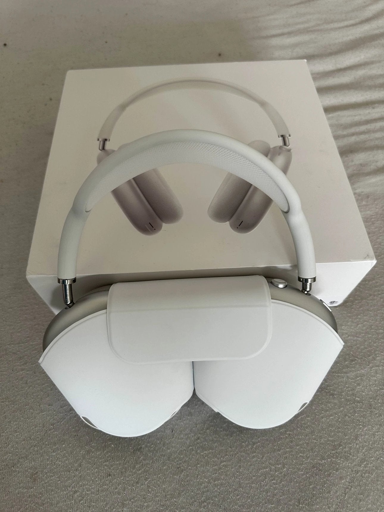 Apple AirPods Maxserialwhiteandothercolors