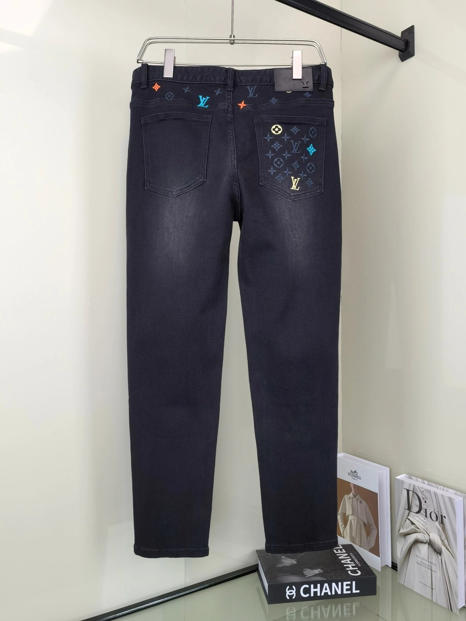 Louis Vuitton LV Jeans Back Pocket Letter Pattern Jacquard logo25ss Spring Summer New Straight Loose Slim Fit Jeans Unisex Long Pants