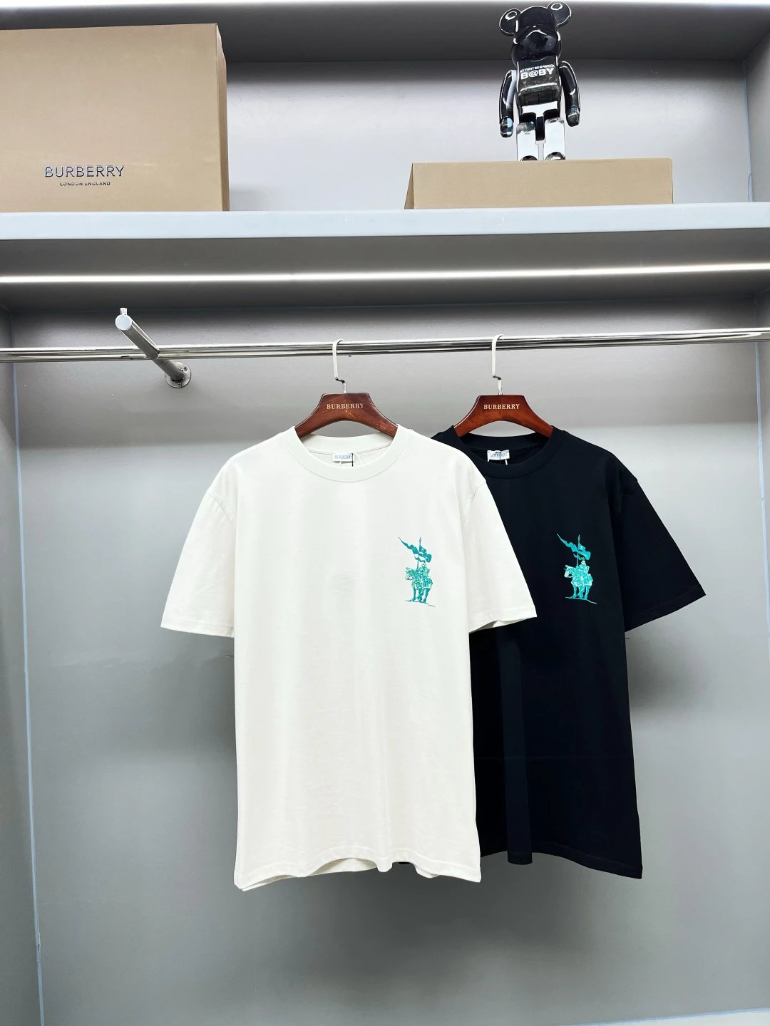 Burberry T-shirt Logo Print logo round Neck Short Sleeve25ss New pure cotton T Unisex T-Shirt OS Loose Fit Base Shirt Top Half Sleeve T-Shirt