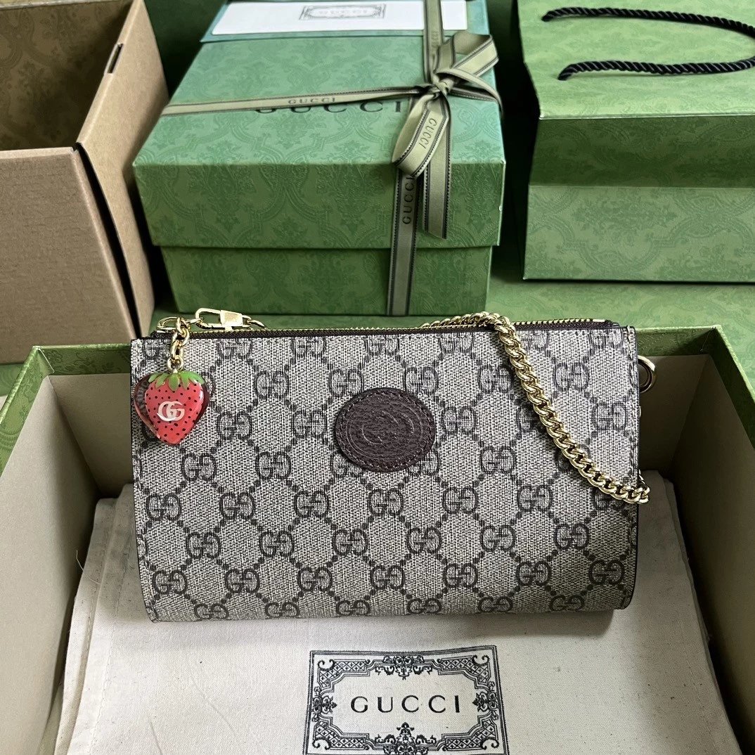 Gucci Wallet Top version **Original Model：726252New Double G Strawberry Ornaments mini Lipstick pack～Change packet726253726247Short Wallet726252Small Square Bag Mini Cosmetic Bag Coin Purse