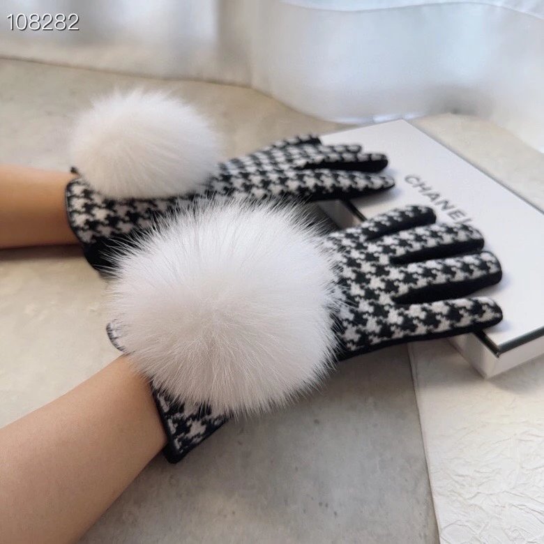 Chanel Gloves Home High Quality Xianger Counter New Wool Gloves，Fashion Gloves，Autumn and Winter Warm Velvet Lining，Super Comfortable and Soft、All-Matching！Average Size