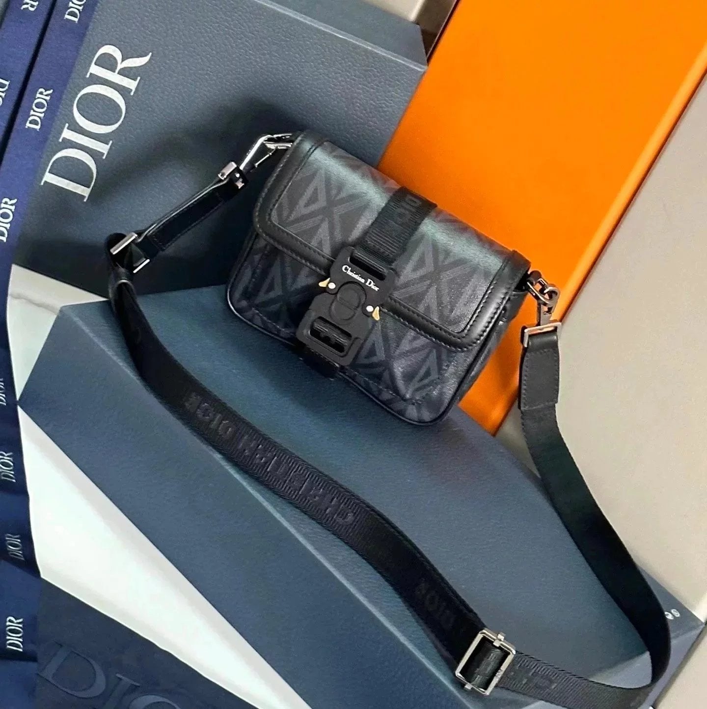 Dior Women's Bag Top version 【Ceiling Level Surrogate Shopping】2023New Diamond Original Pattern Canvas Mini HITTHEROAD Handbag Men's Chest Bag Shoulder Bag Crossbody Bag Men's Bags Boy Messenger Bag Small Size Messenger Bag