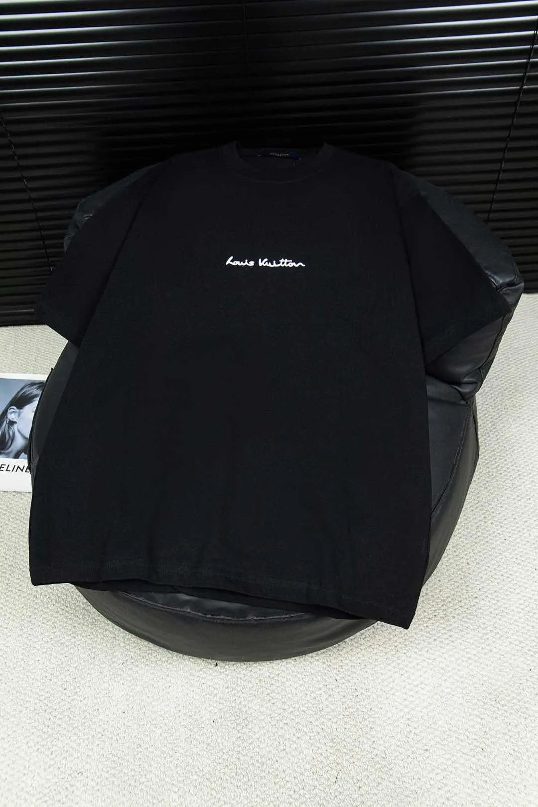 Louis Vuitton LV T-shirt Back Sun Print logo round Neck Short Sleeve25ss New pure cotton T Unisex T-Shirt OS Drop Shoulder Loose Fit Base Shirt Top T-Shirt Short Sleeve