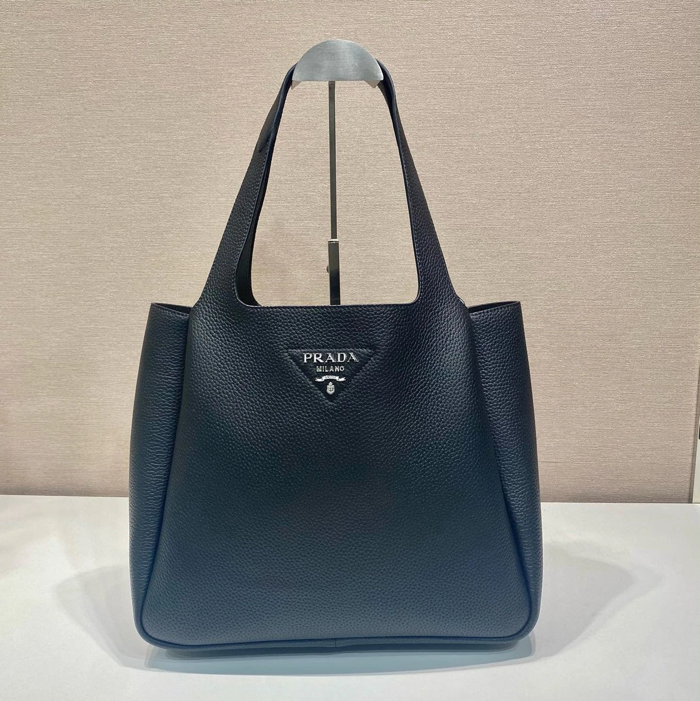 PRADA Bag Top version Latest Large Vegetable Basket Bucket Bag Imported Deer Leather Pattern with Imported Sheepskin Compartment Multi-Versatile Handbag Chain Bag Messenger Bag Shoulder Bag Underarm Bag Handbag Women's Bag1BG338