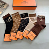 Hermes Sock 【a Box5Double】Classic Letters logo Breathable and Stylish Pure Cotton Mid-Calf Socks25ss New Cotton Socks Spring Summer Autumn Sports Casual Versatile Business Thin Deodorant Sweat-Absorbing