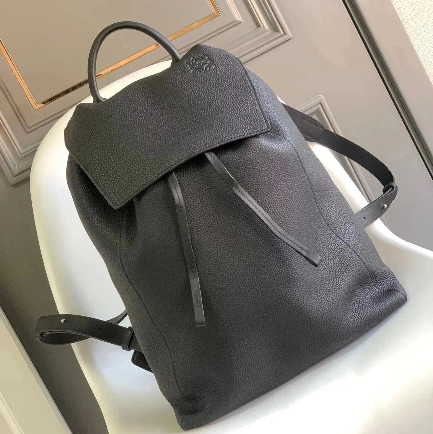 LOEWE Backpack Top version 【Original Leather】Men's Backpack Litchi Pattern Leather Backpack Schoolbag Travel Bag Computer Bag Business Traveling Luggage Bag Backpack Men's and Women's Bags