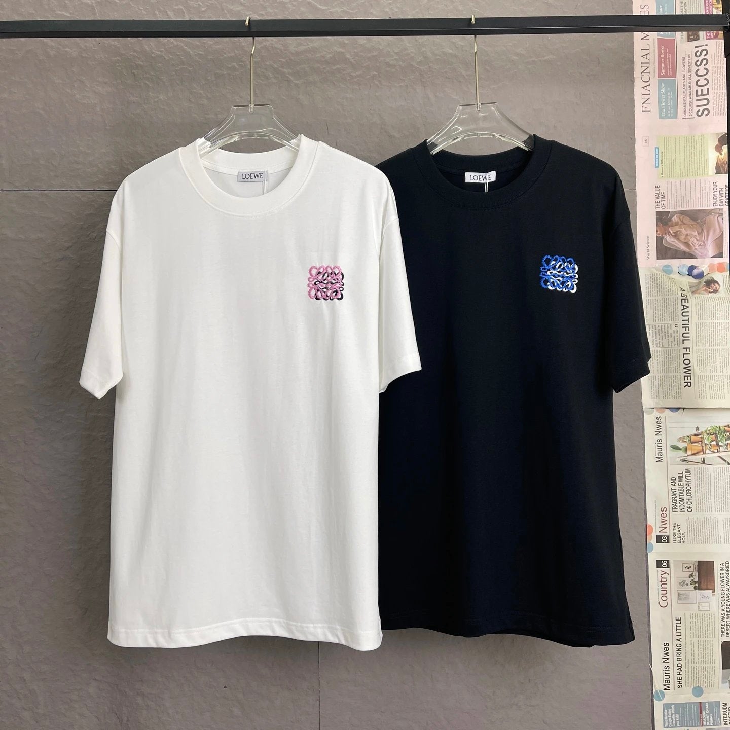 LOEWE T-shirt Back Color-Block Ghost Letter Print logo round Neck Short Sleeve25ss New Pure Cotton Unisex Style T T-shirt OS Loose Fit Base Shirt Half Sleeve T-Shirt Top Half Sleeve