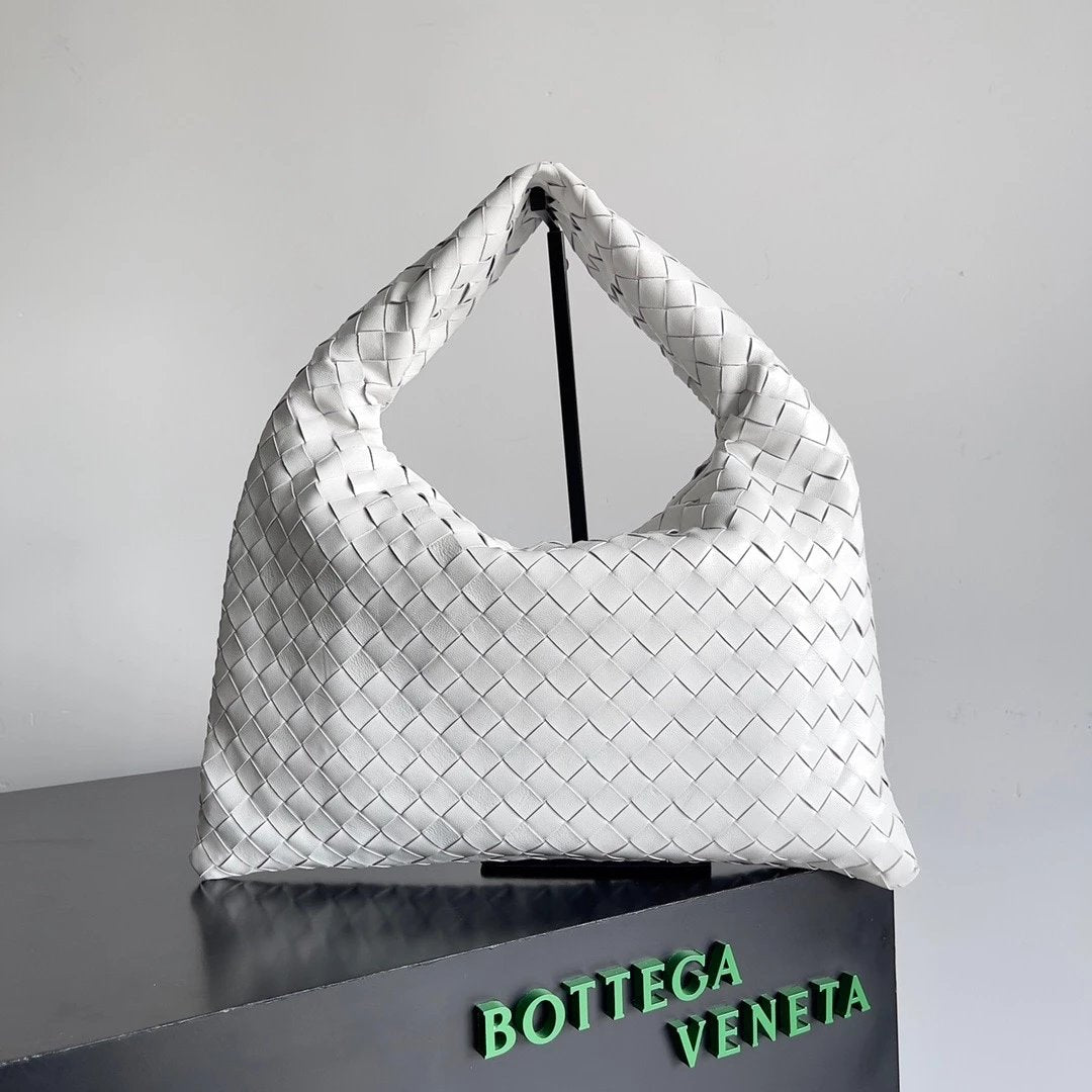 Bottega Veneta Women's Bag Top version 【High Quality】Hot Sale HOP Handbag Backpack Tote Bag Large Shopping Commuter Bag New miniHop Women's Bag Mini Messenger Bags New Large Shopping Bag hobo Underarm bag“Conspicuous Bag”Hop