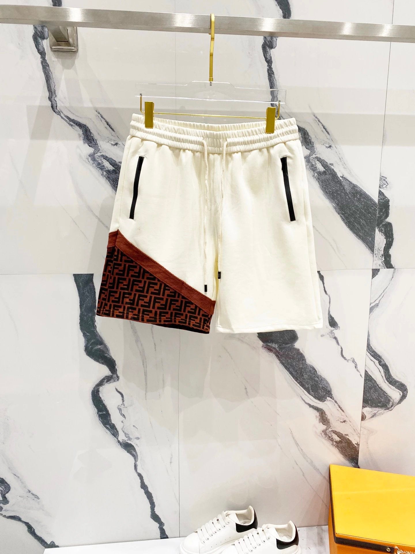 FENDl Shorts Front and Rear Pair FF Patchwork Segmentation Print logo Five-point Shorts25ss New Drawstring Casual Summer Pants5Two-in-One Casual Sweatpants for Men and Women, Pure Cotton Joggers