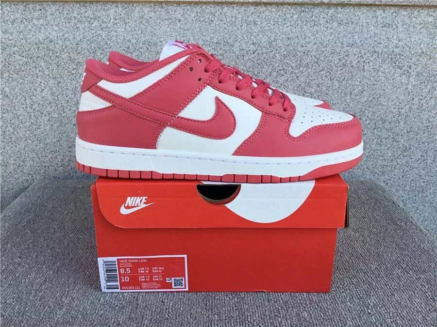 Nike Dunk Low shoes