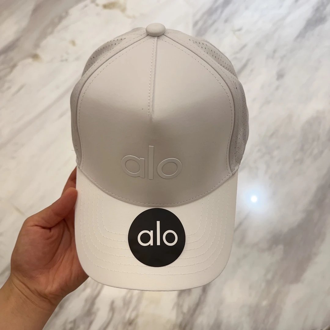 Alo Yoga Hat Classic Letters logo Baseball Cap Sunshade Sun Protection Duckbill Cap Slimming Face Curved Brim Versatile Large Head Circumference Sports Hat Unisex Couple Style
