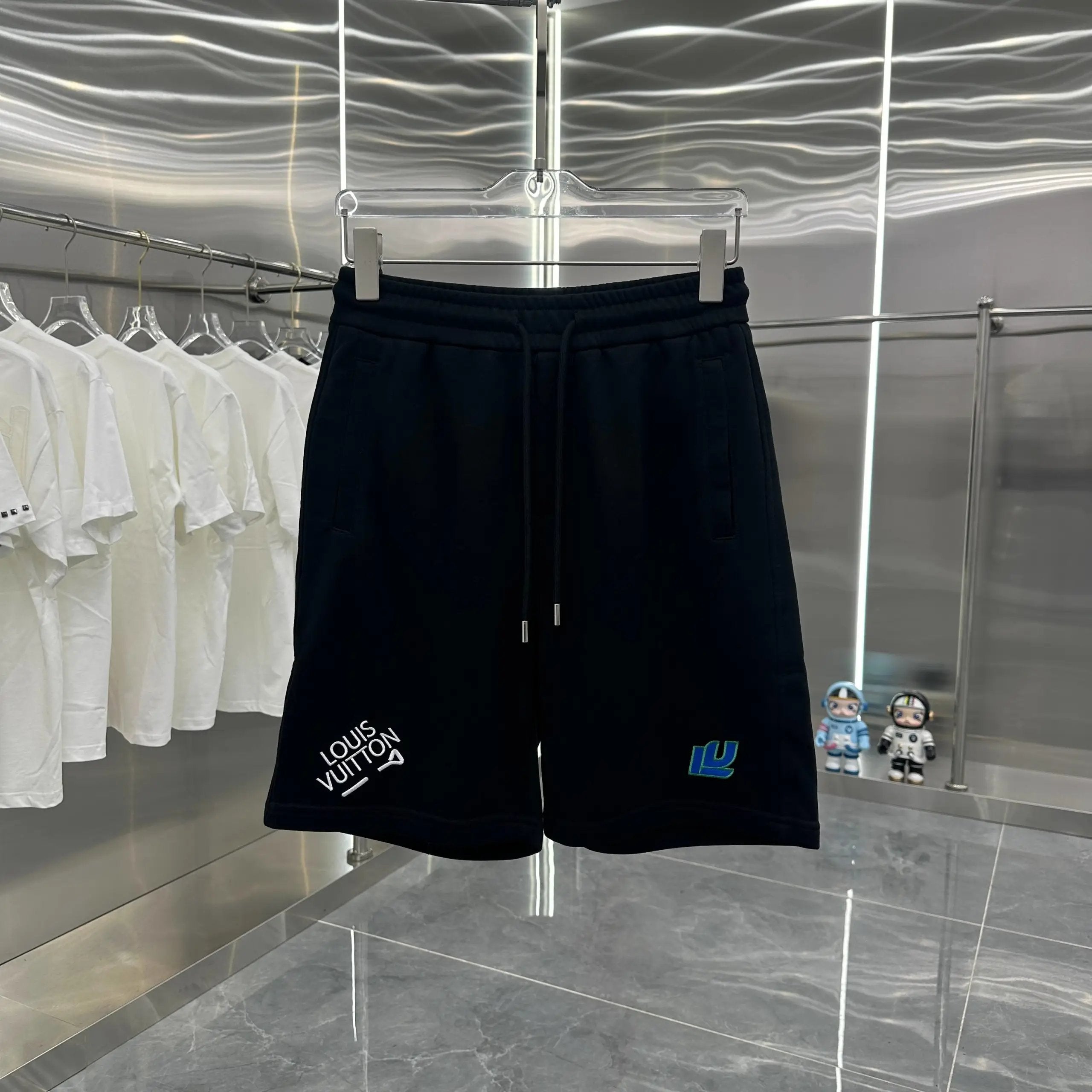 Louis Vuitton LV Shorts Letters logo Classic Pocket Pattern Embroidered Shorts Five-Point Pants25ss New Drawstring Casual Summer Pants5Two-in-One Casual Sweatpants for Men and Women, Pure Cotton Joggers