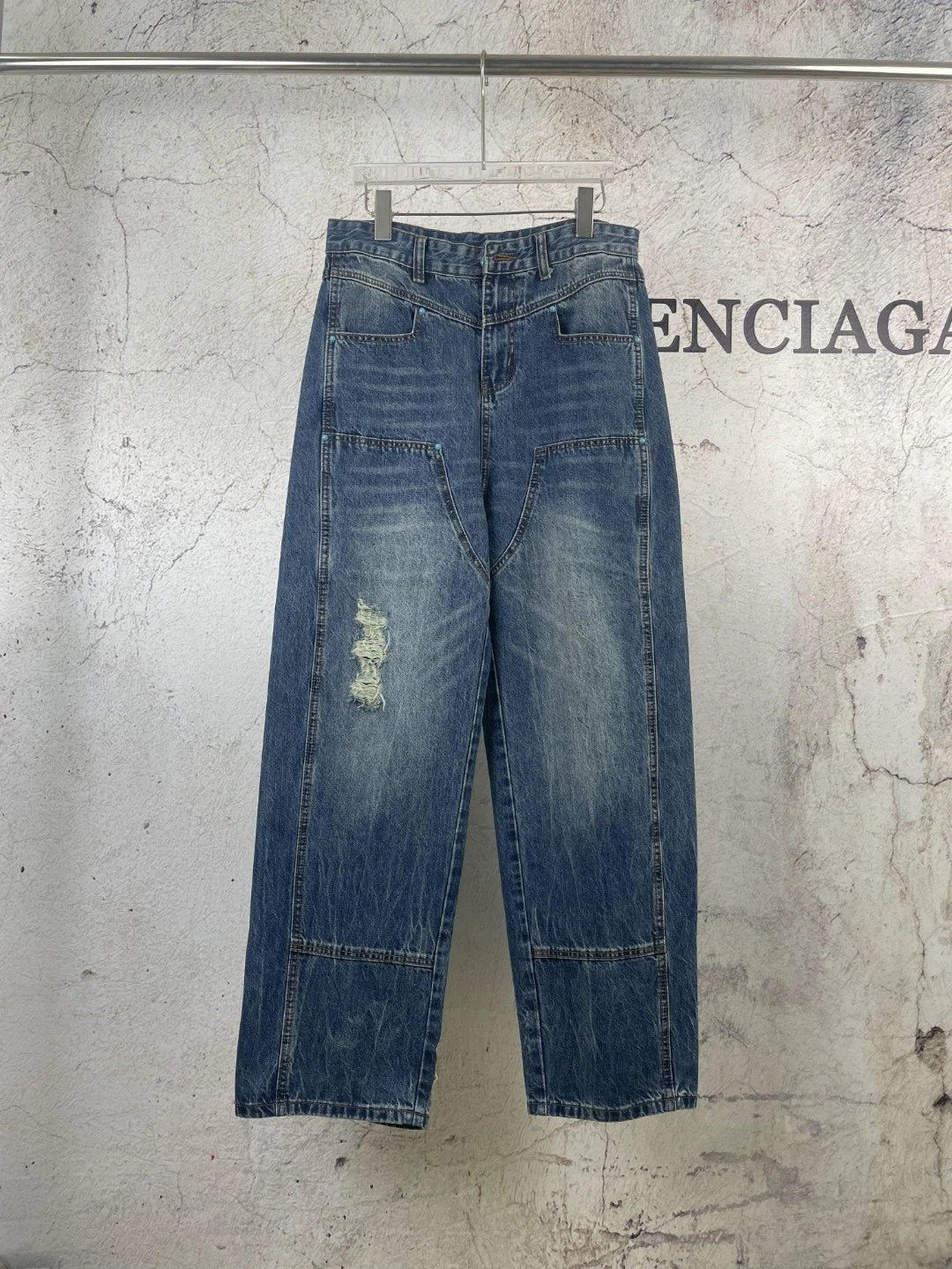 Louis Vuitton LV Jeans Ripped Straight-Leg Washed Blue Jeans Autumn Winter New Unisex Loose Casual Wide-Leg High-Waist Pants
