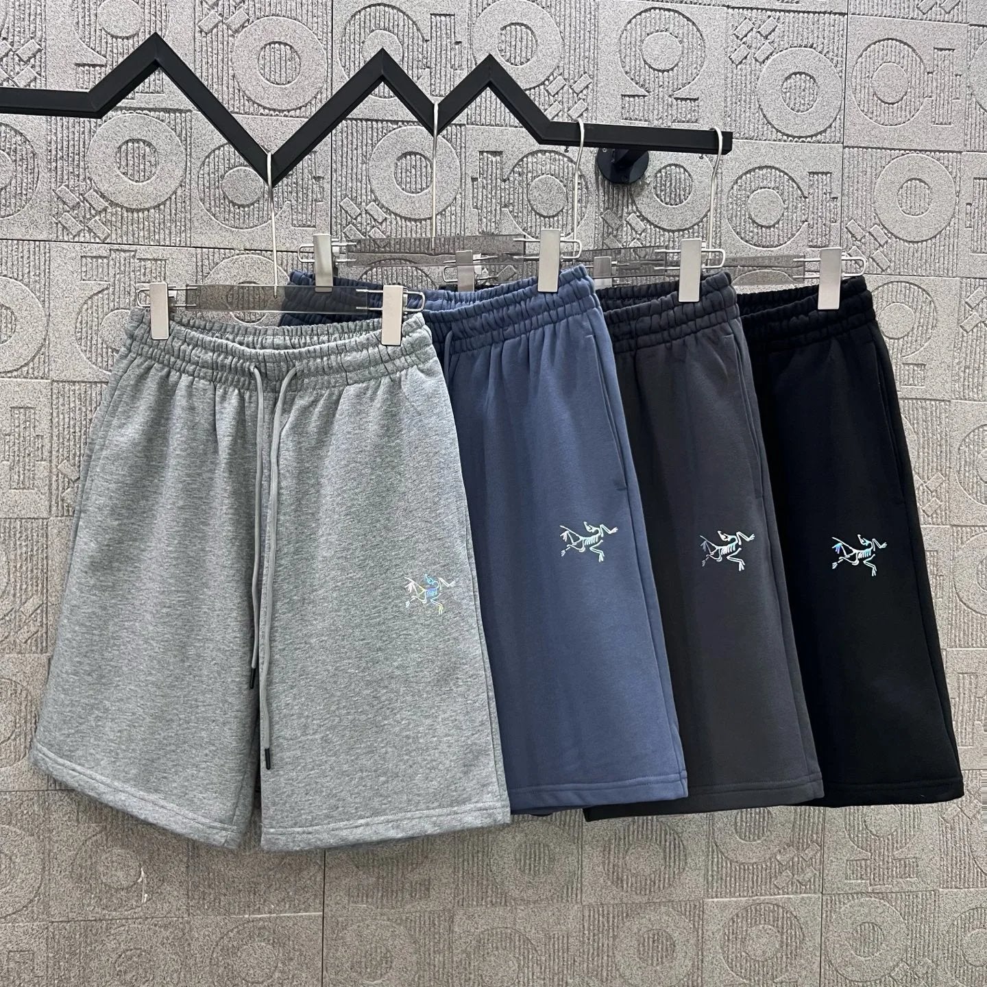 Arc'teryx Shorts Front Body Bird Skeleton Print logo Five-point Shorts25ss New Drawstring Casual5Two-Piece Casual Sweatpants Summer Pants Unisex Pure Cotton Sweatpants