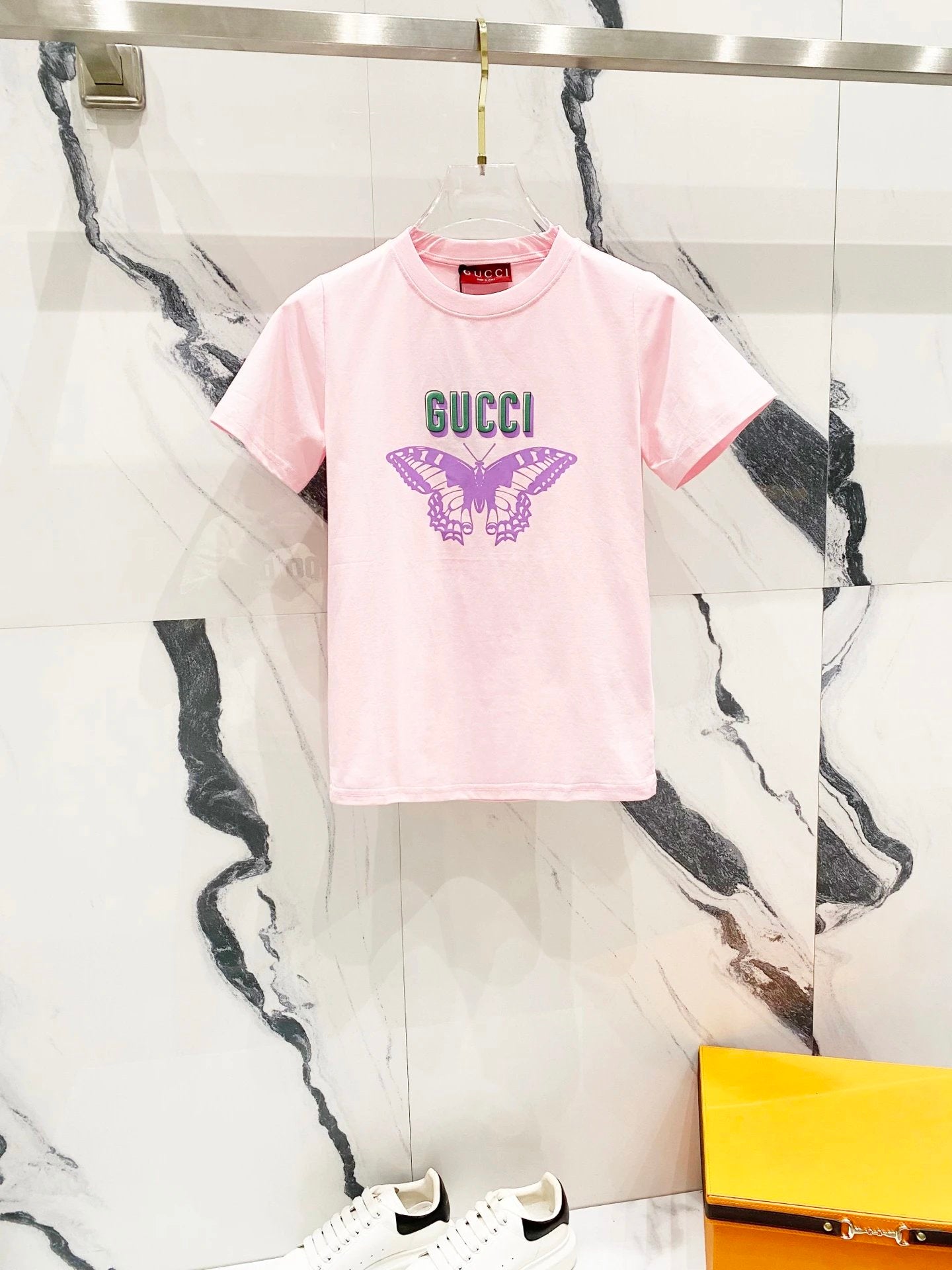 Gucci T-shirt Chest Butterfly Print logo round Neck Short Sleeve25ss New pure cotton T Women's T-shirt OS Loose Fit Base Shirt Top Half Sleeve T-Shirt