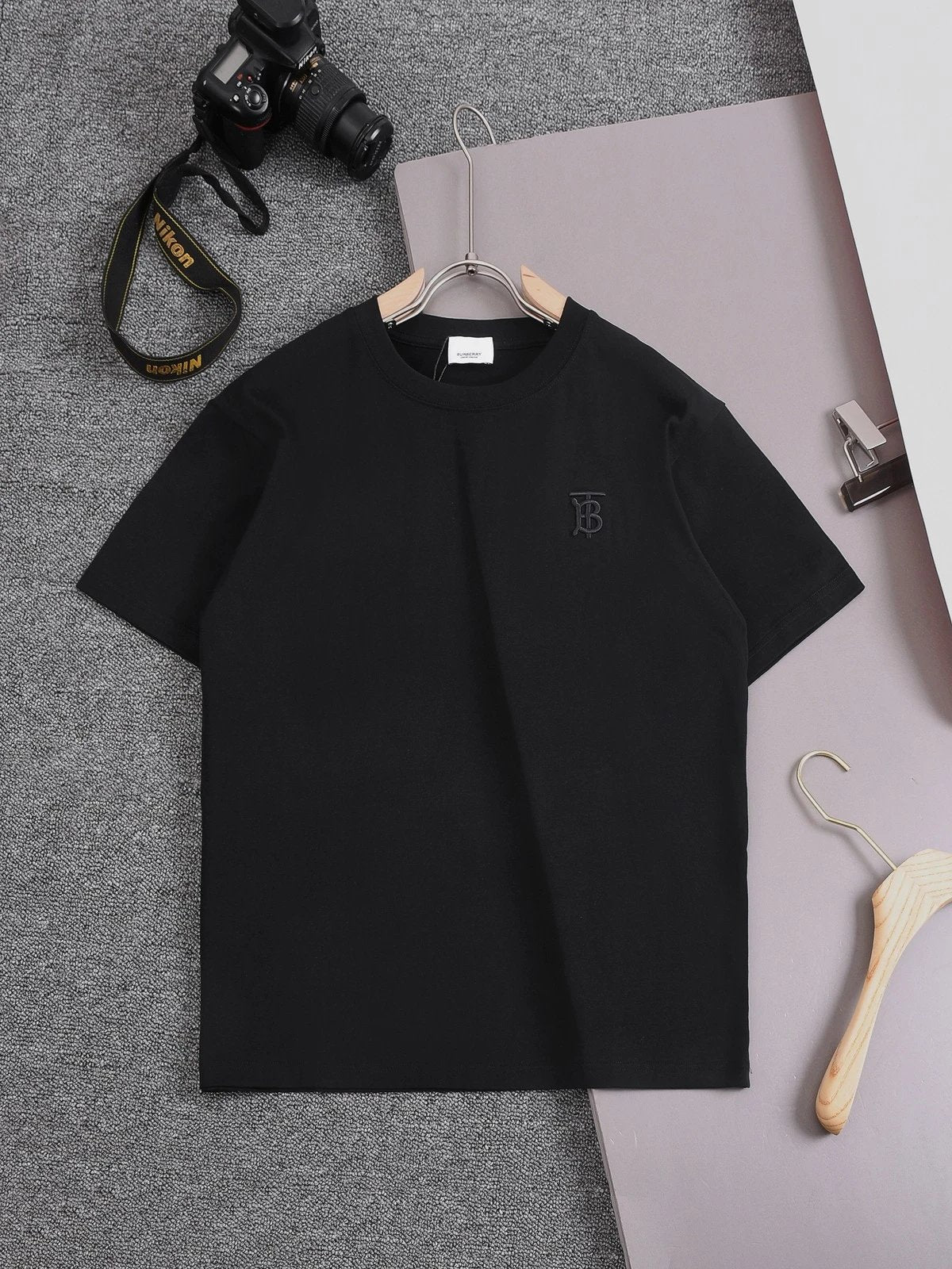 Burberry T-shirt Lily Classic Logo Embroidered Round Neck Short Sleeve25ss New Pure Cotton Unisex Style T T-shirt Base Shirt Tee Shirt OS Loose design