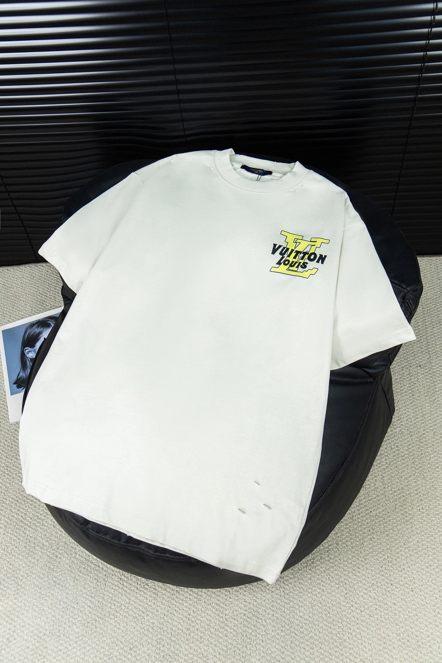 Louis Vuitton LV T-shirt Back with Distressed Letter Print logo round Neck Short Sleeve25ss New Pure Cotton Unisex Style T T-shirt OS Loose Fit Base Shirt Half Sleeve T-Shirt Top Half Sleeve