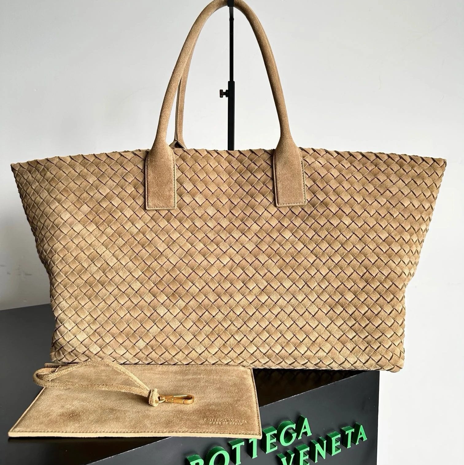 Bottega Veneta Women's Bag Top version 【Surrogate Shopping Edition】New Arrival MiniCabat Limited Mini Basket Tote Cabat Woven Bag Portable Shopping Basket Bag Woven Vegetable Basket New Woven Shopping Basket Bag Treasure Dish Jia Woven Oversized Shopping